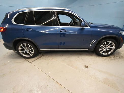 Used 2022 BMW X5 xDrive40i w/ Executive Package image 36