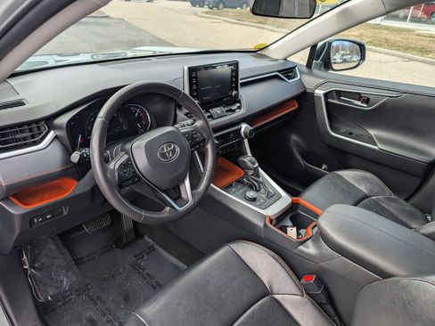 Used 2020 Toyota RAV4 Adventure AWD/4WD image 17