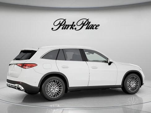 Certified 2026 Mercedes-Benz GLC 300 image 23