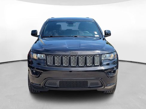 Used 2019 Jeep Grand Cherokee Altitude RWD image 2
