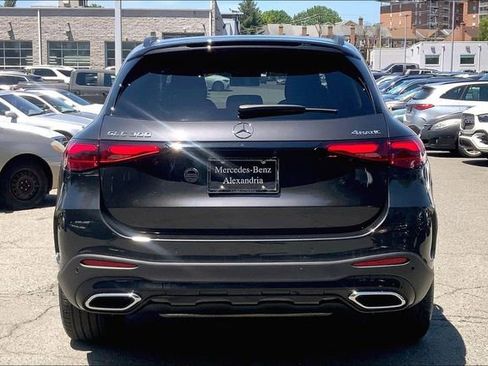 Used 2026 Mercedes-Benz GLC 300 4MATIC image 3