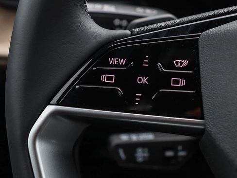 New 2025 Audi Q5 Prestige image 18