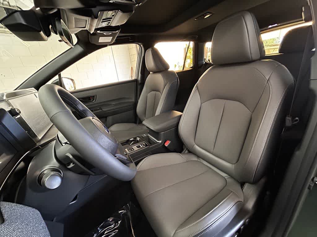 New 2026 Subaru Outback Limited AWD/4WD image 12