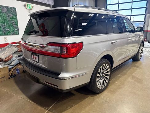 Used 2018 Lincoln Navigator Reserve w/ Technology Package image 24