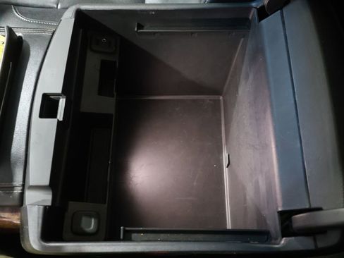 Used 2016 Chevrolet Tahoe LTZ image 30