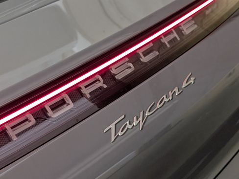 Certified 2025 Porsche Taycan AWD/4WD image 17