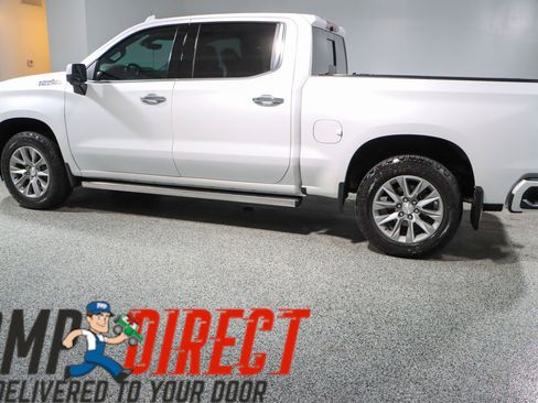 Used 2021 Chevrolet Silverado 1500 High Country image 10