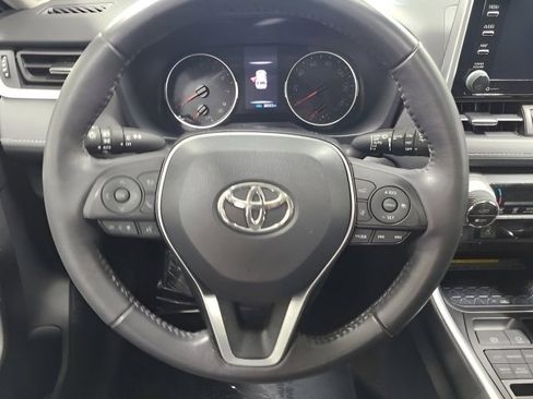 Used 2021 Toyota RAV4 XLE Premium AWD/4WD image 27