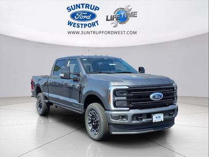 New 2026 Ford F350 Platinum w/ FX4 Off-Road Package