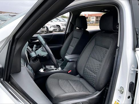 Used 2018 Chevrolet Equinox LT image 6