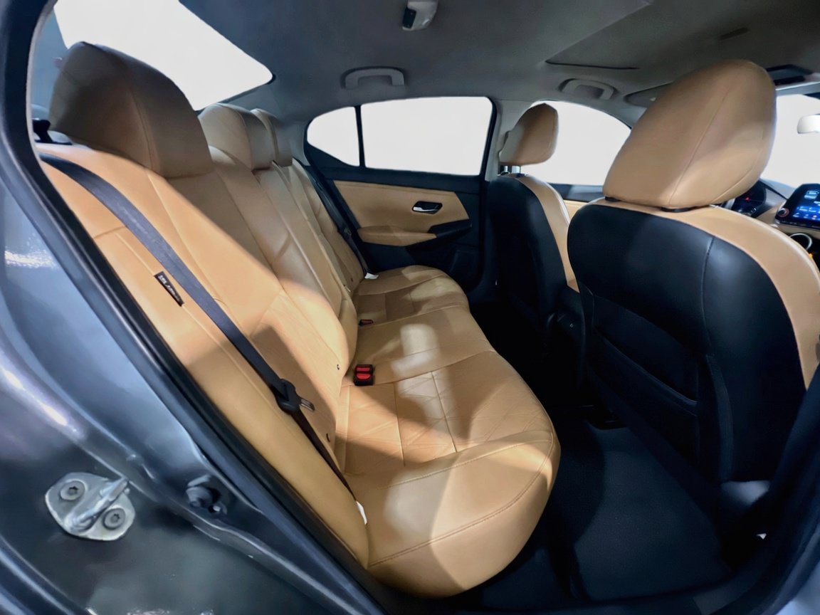 Used 2022 Nissan Sentra SV w/ SV Premium Package FWD image 19