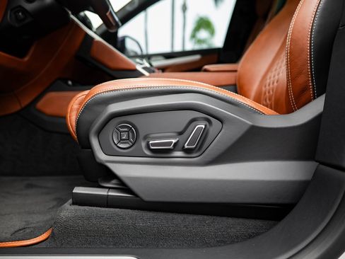 Used 2024 Lamborghini Urus S image 28