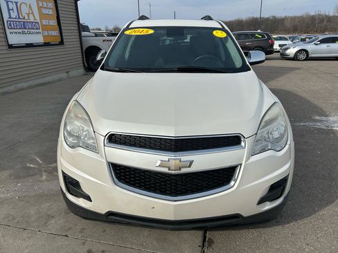 Used 2015 Chevrolet Equinox LT image 2