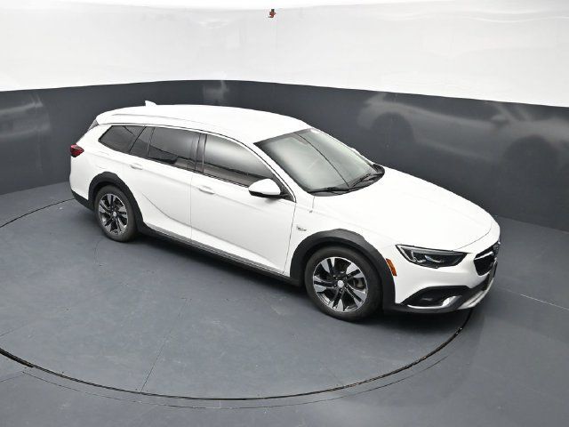Used 2018 Buick Regal Essence w/ Driver Confidence Package #1 AWD/4WD image 27