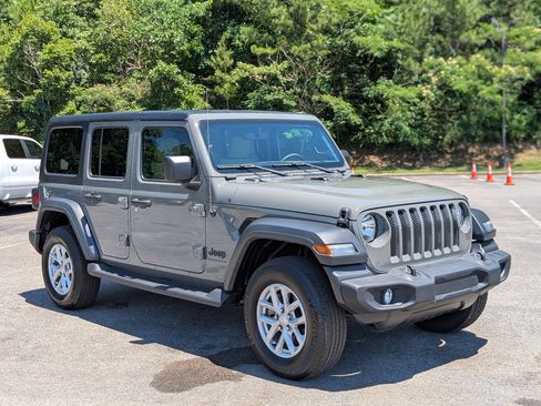 Used 2023 Jeep Wrangler Unlimited Sport AWD/4WD image 11