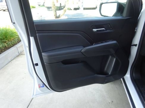 New 2026 GMC Canyon Elevation w/ Convenience Package RWD image 24