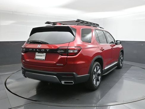 New 2026 Honda Pilot Touring image 8