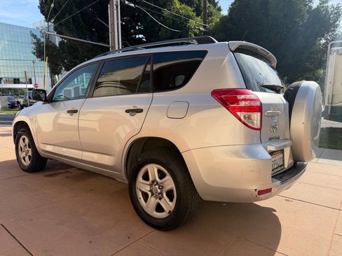 Used 2011 Toyota RAV4 2WD w/ Base L4 Extra Value Pkg image 3