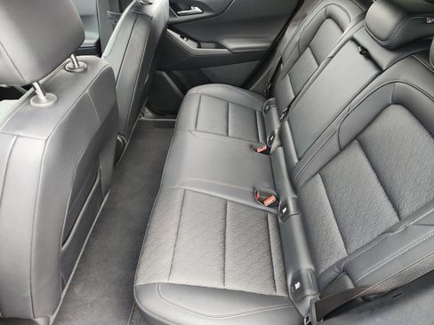 Used 2025 Chevrolet Equinox LT w/ Convenience Package II FWD image 27