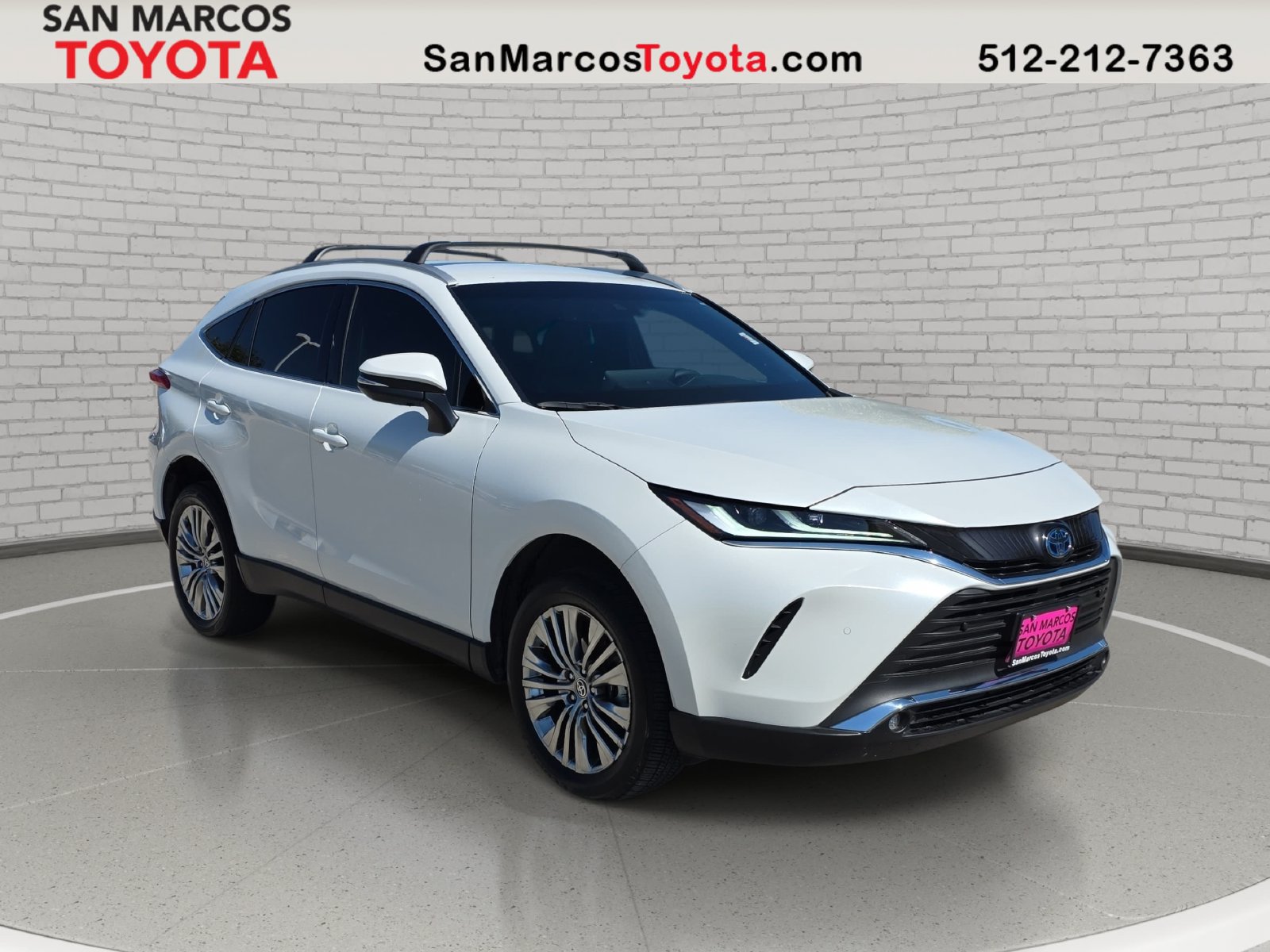 Used 2023 Toyota Venza XLE AWD/4WD image 3