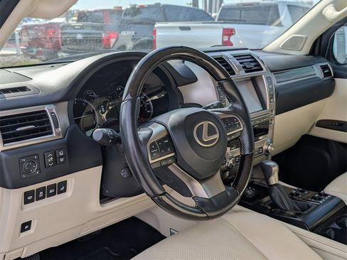 Used 2020 Lexus GX 460 Luxury image 12