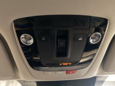 Used 2023 Kia Sorento SX image 20