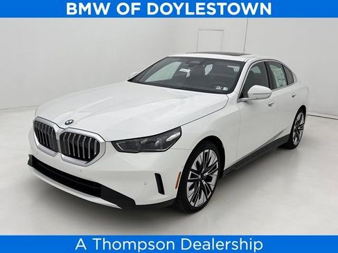 New 2027 BMW 540i xDrive AWD/4WD image 1