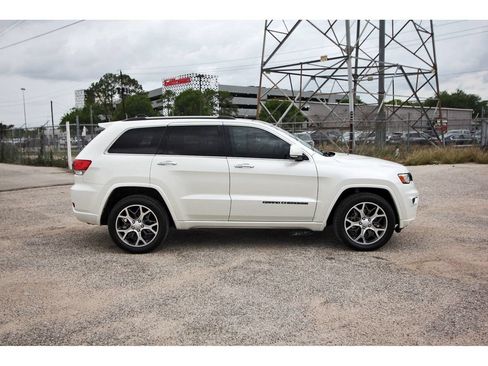 Used 2021 Jeep Grand Cherokee Overland RWD image 8