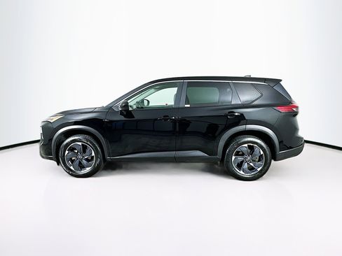 Used 2025 Nissan Rogue SV image 4