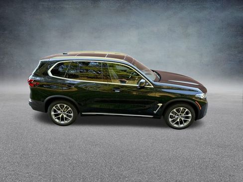 New 2026 BMW X5 xDrive40i w/ Climate Comfort Package image 9