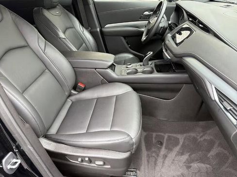 Used 2023 Cadillac XT4 Premium Luxury w/ Cold Weather Package FWD image 13