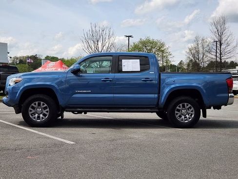 Used 2019 Toyota Tacoma SR5 AWD/4WD image 8