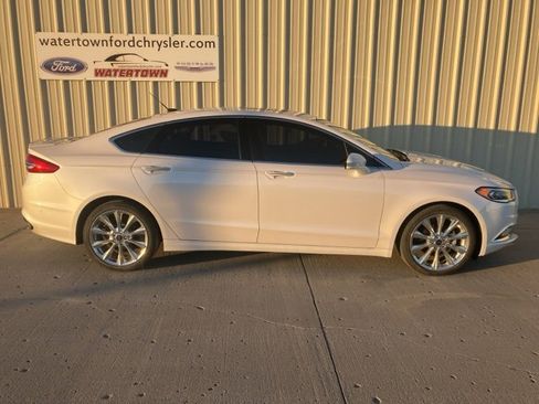Used 2017 Ford Fusion Platinum image 1