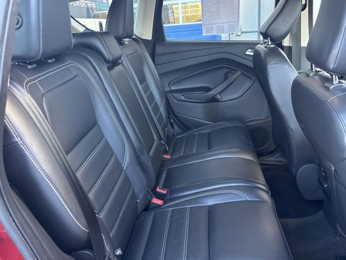 Used 2019 Ford Escape Titanium w/ U9j03 - Titanium Tow Package image 13