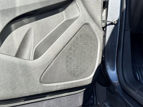 Used 2022 Chevrolet Equinox LT image 23