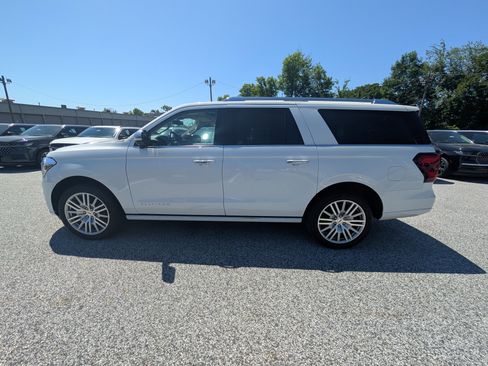 Certified 2023 Ford Expedition Max Platinum AWD/4WD image 3