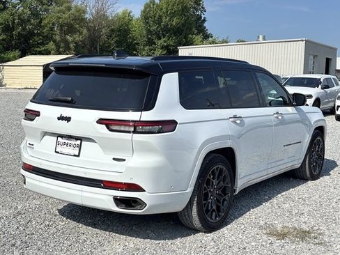 Used 2024 Jeep Grand Cherokee L Summit w/ High Altitude Package AWD/4WD image 3