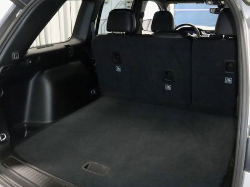 Used 2024 Jeep Grand Cherokee Altitude image 15