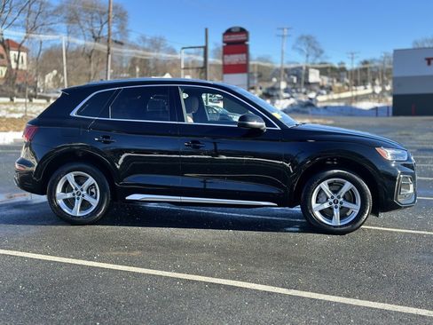 Used 2023 Audi Q5 2.0T Premium w/ Convenience Package image 8