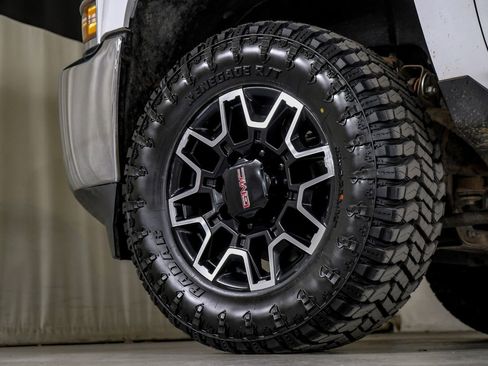 Used 2018 Chevrolet Silverado 3500 W/T image 43