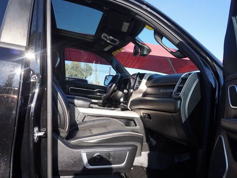 Used 2019 RAM 1500 Laramie AWD/4WD image 20