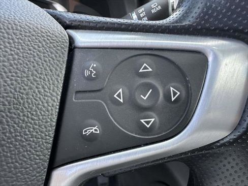 Used 2023 GMC Acadia SLE w/ Driver Convenience Package image 32