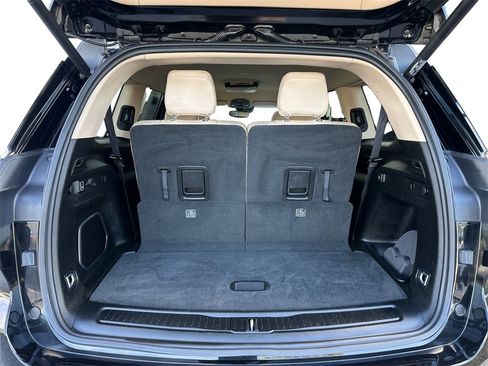 Used 2022 Jeep Grand Cherokee L Limited image 19