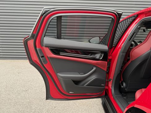 Certified 2026 Porsche Panamera GTS image 16