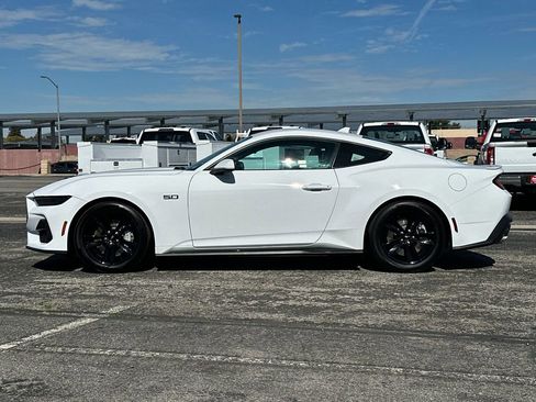Certified 2025 Ford Mustang GT RWD image 6