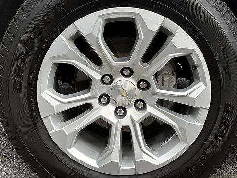 Used 2024 Chevrolet Silverado 1500 LTZ AWD/4WD image 10