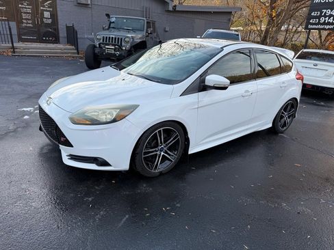 Used 2014 Ford Focus ST image 41