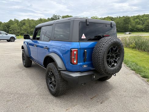 New 2026 Ford Bronco Badlands AWD/4WD image 3