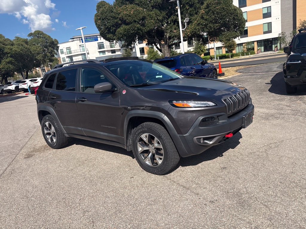 Used 2017 Jeep Cherokee Trailhawk AWD/4WD image 7