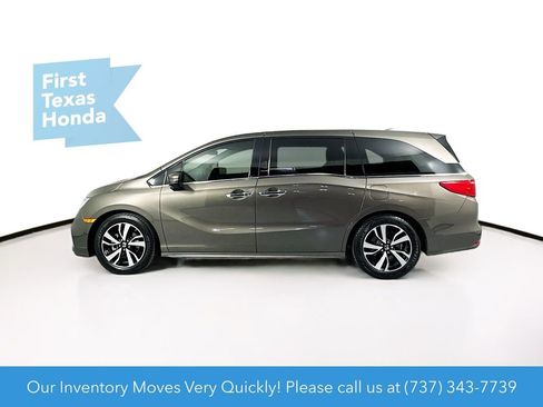 Used 2020 Honda Odyssey Elite image 4